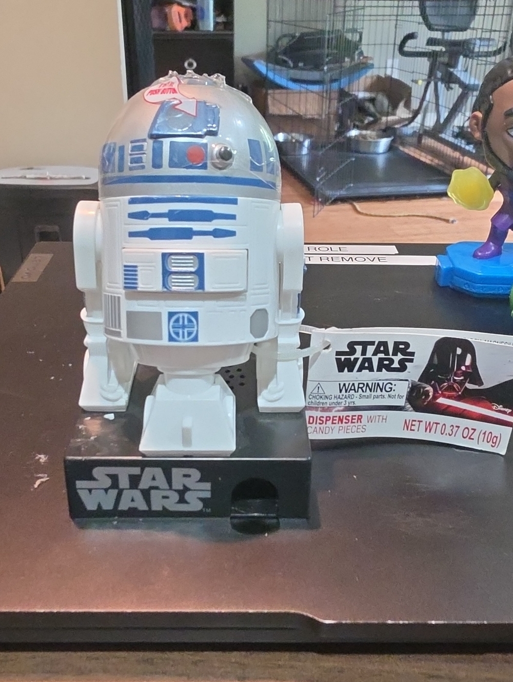 Star Wars R2-D2 Figure Dispenser - White & Blue